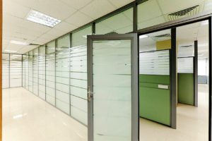 Алюминиевая стеклянная противопожарная перегородка